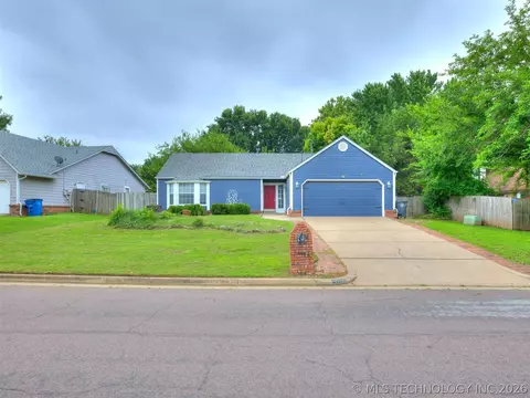 9208 E 93rd St, Tulsa, OK 74133