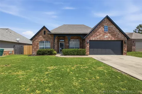 20109 E 37th Pl S, Broken Arrow, OK 74014