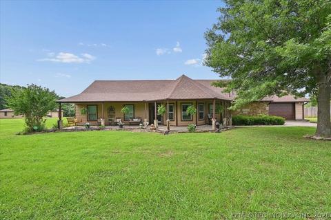 2428 E 134th St, Bixby, OK 74008
