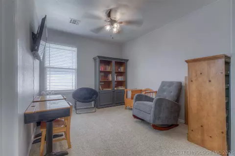 Bedroom - 3318 E Fairmont Pl, Broken Arrow, OK 74014 photo 4 of 5