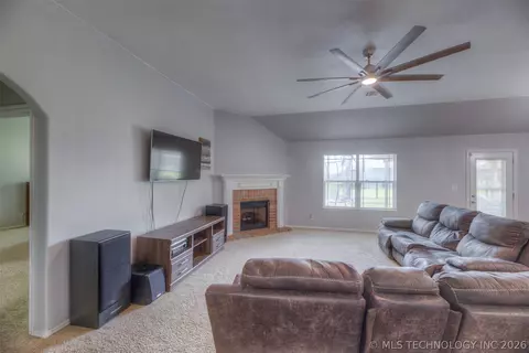 Other - 3318 E Fairmont Pl, Broken Arrow, OK 74014 photo 2 of 9