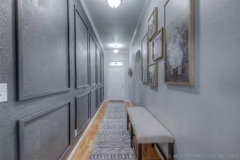 Entry Way - 3318 E Fairmont Pl, Broken Arrow, OK 74014 photo 1 of 1
