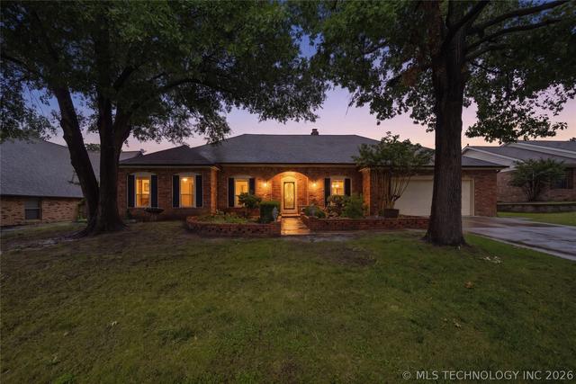 5833 S Louisville Ave, Tulsa, OK 74135
