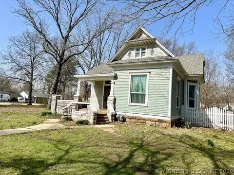 349 S Foreman St, Vinita, OK 74301