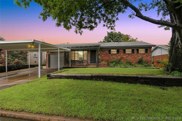 7423 E 30th St, Tulsa, OK 74129