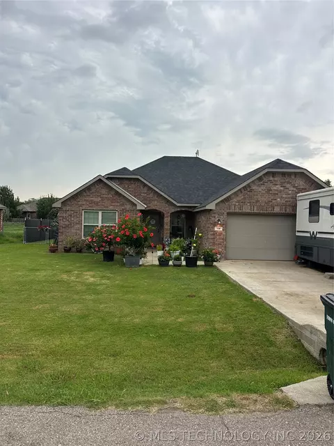 136 Glenbrook, Calera, OK 74730