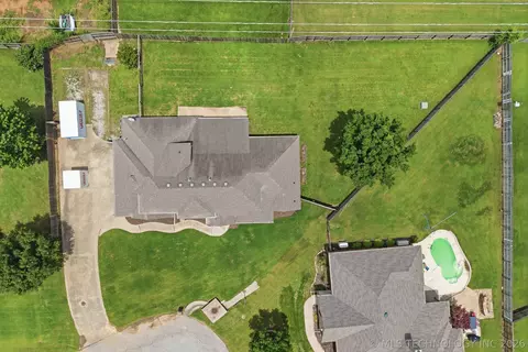 View/Area - 21401 E 104th St S, Broken Arrow, OK 74014 photo 5 of 5