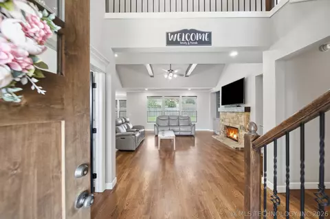 Entry Way - 21401 E 104th St S, Broken Arrow, OK 74014 photo 1 of 5