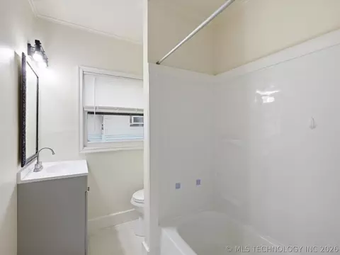 Bath - 545 E Young St, Tulsa, OK 74106 photo 1 of 1
