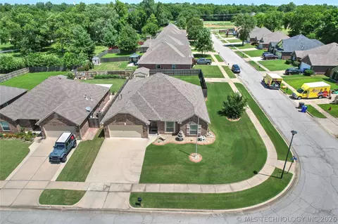 View/Area - 716 E Boston St, Broken Arrow, OK 74012 photo 4 of 4
