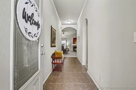 Entry Way - 716 E Boston St, Broken Arrow, OK 74012 photo 1 of 5