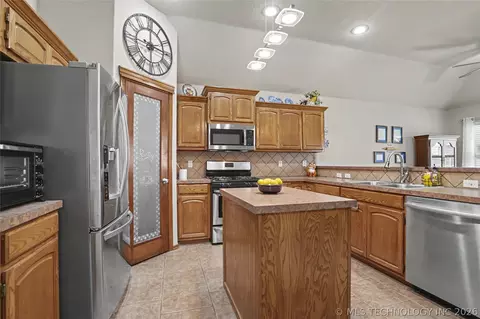 Other - 716 E Boston St, Broken Arrow, OK 74012 photo 5 of 16