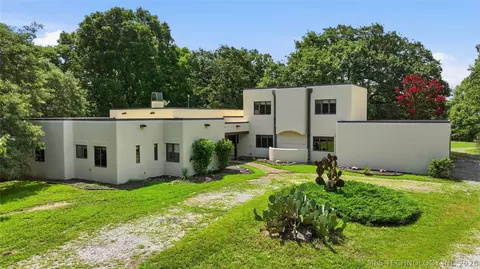 16771 S 253rd East Ave, Coweta, OK 74429