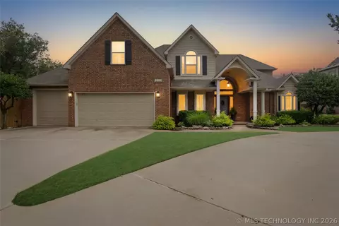 5520 E 90th Ct, Tulsa, OK 74137