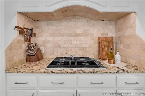 Kitchen - 5520 E 90th Ct, Tulsa, OK 74137 photo 5 of 7