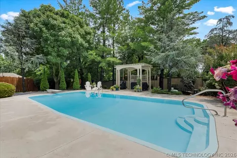 Exterior - 5520 E 90th Ct, Tulsa, OK 74137 photo 9 of 10