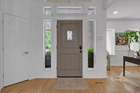 Entry Way - 5520 E 90th Ct, Tulsa, OK 74137 photo 2 of 4