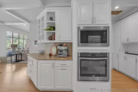 Kitchen - 5520 E 90th Ct, Tulsa, OK 74137 photo 6 of 7