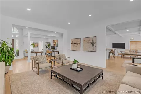 Living - 5520 E 90th Ct, Tulsa, OK 74137 photo 5 of 8