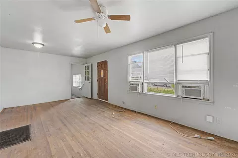 6934 E Marshall St, Tulsa, OK 74115 photo 4