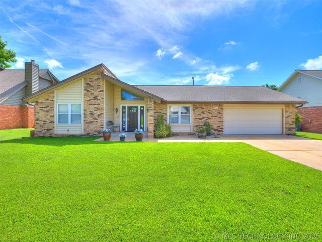 8817 S 72nd East Ave, Tulsa, OK 74133