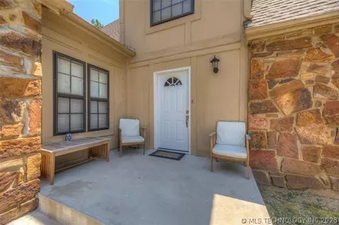 Exterior - 9031 E 67th Pl, Tulsa, OK 74133 photo 3 of 4