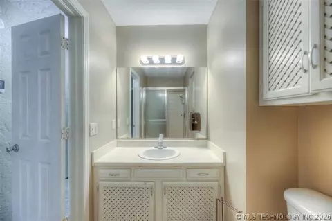 Bath - 9031 E 67th Pl, Tulsa, OK 74133 photo 3 of 3