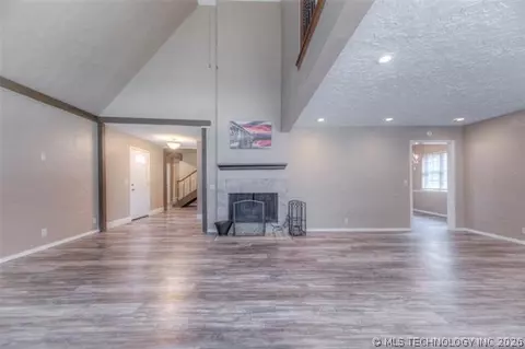Living - 9031 E 67th Pl, Tulsa, OK 74133 photo 1 of 5