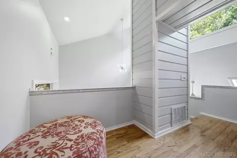 Entry Way - 7224 E 78th St, Tulsa, OK 74133 photo 6 of 6