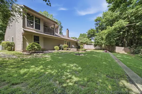Exterior - 7224 E 78th St, Tulsa, OK 74133 photo 9 of 18