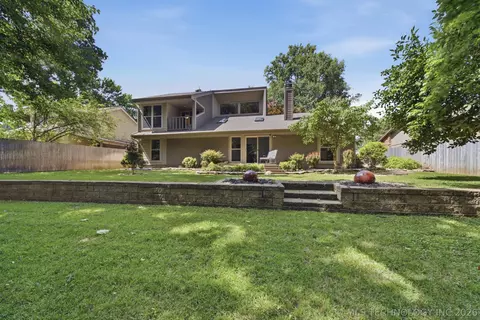 Exterior - 7224 E 78th St, Tulsa, OK 74133 photo 10 of 18