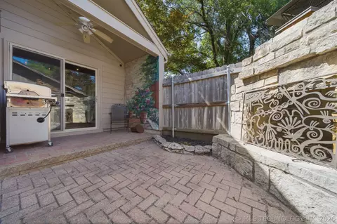 Exterior - 7224 E 78th St, Tulsa, OK 74133 photo 15 of 18