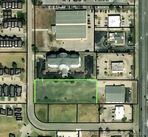2107 SE Washington Blvd, Bartlesville, OK 74006