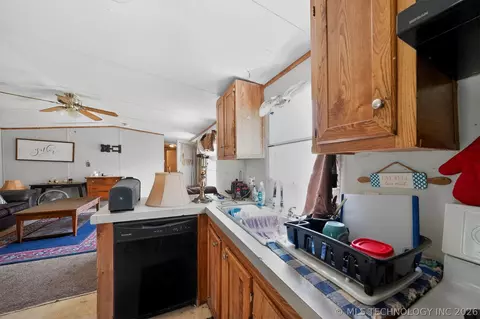 31443 E 683 Ln, Wagoner, OK 74467 photo 9