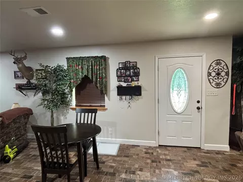 601 E Womack, Colbert, OK 74733 photo 25