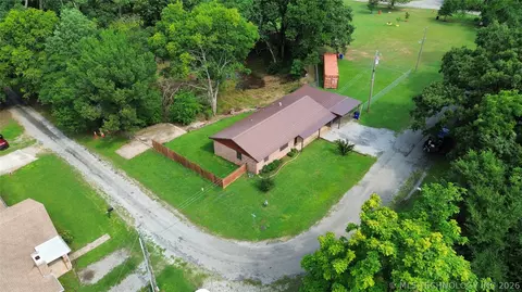 601 E Womack, Colbert, OK 74733 photo 40