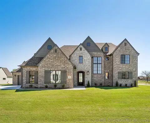 11290 S 220th East Ave, Broken Arrow, OK 74014