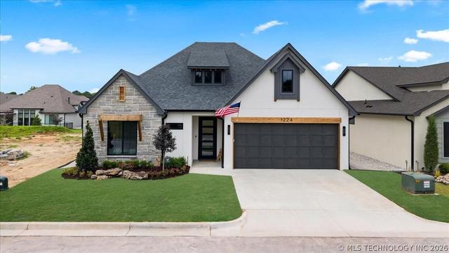 1224 N 72nd St, Broken Arrow, OK 74014