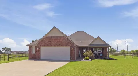 5962 E 136th Pl N, Collinsville, OK 74021