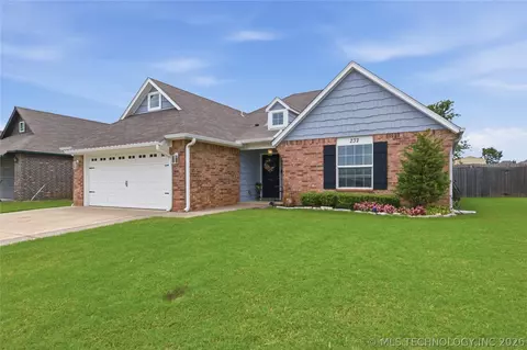 232 Dp Newman Cir, Kiefer, OK 74041