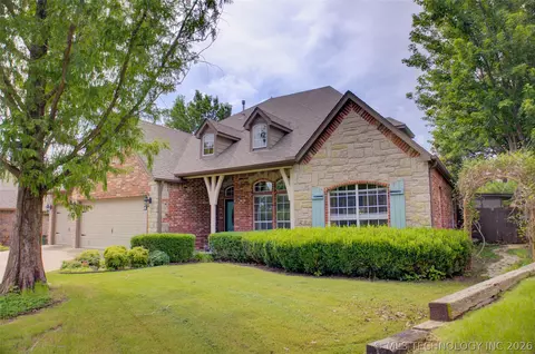 326 E 112th St, Jenks, OK 74037