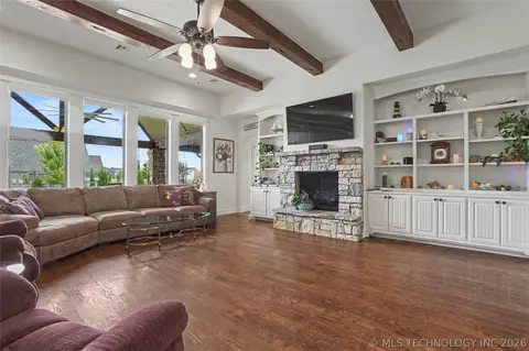 Living - 21314 E 113th St S, Broken Arrow, OK 74014 photo 3 of 4
