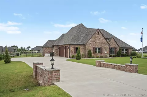 Exterior - 21314 E 113th St S, Broken Arrow, OK 74014 photo 4 of 12