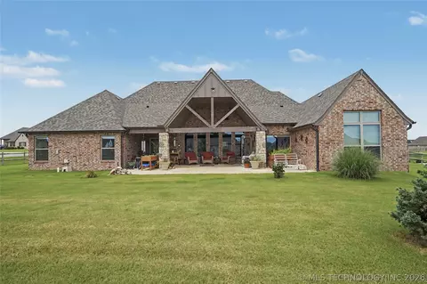 Exterior - 21314 E 113th St S, Broken Arrow, OK 74014 photo 9 of 12