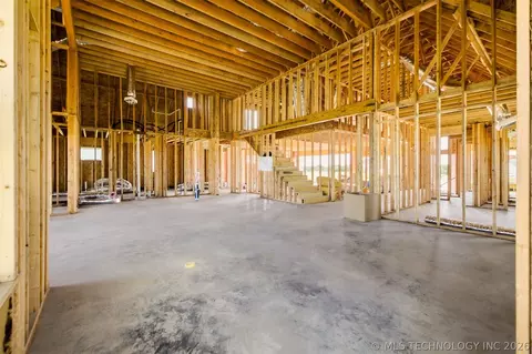 2701 E 134th Cir S, Bixby, OK 74008 photo 5