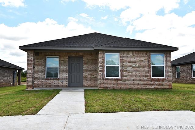 736 Elm St, Seminole, OK 74868