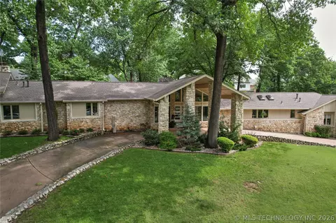 3819 E 98th St, Tulsa, OK 74137 photo 1