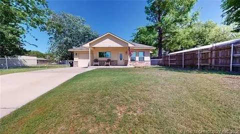 1831 E Oak Hls, Ada, OK 74820