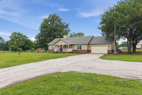 2467 E 380 Rd, Talala, OK 74080 photo 2