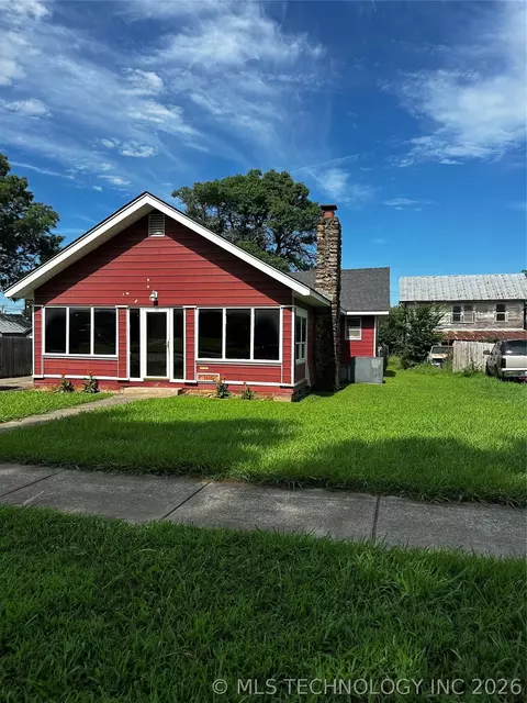 1515 Grandview Ave, Pawhuska, OK 74056